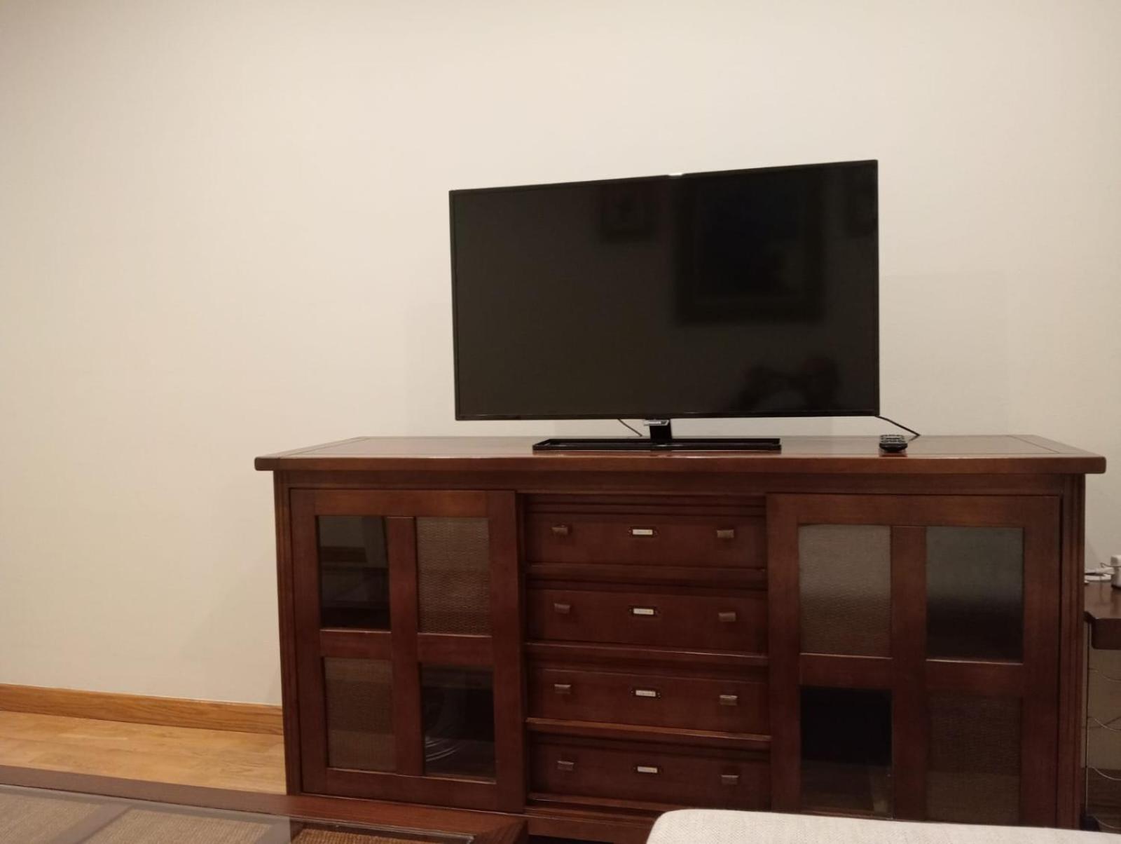 Avello Oviedo Con Parking Apartment Ngoại thất bức ảnh