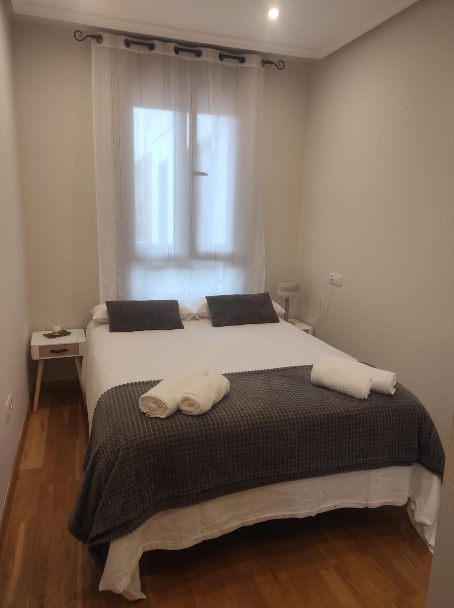 Avello Oviedo Con Parking Apartment Ngoại thất bức ảnh